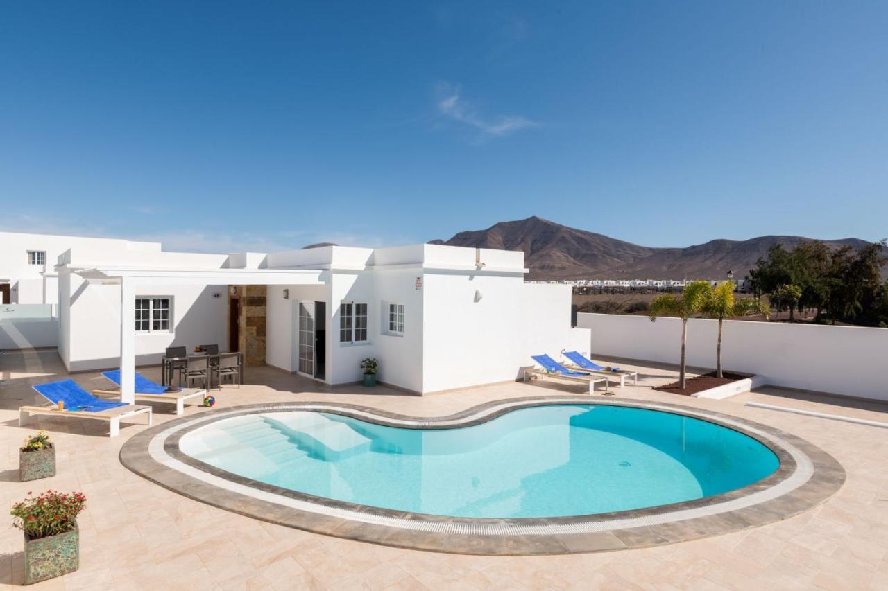Villa Alay By Buenavilla Playa Blanca  Bagian luar foto